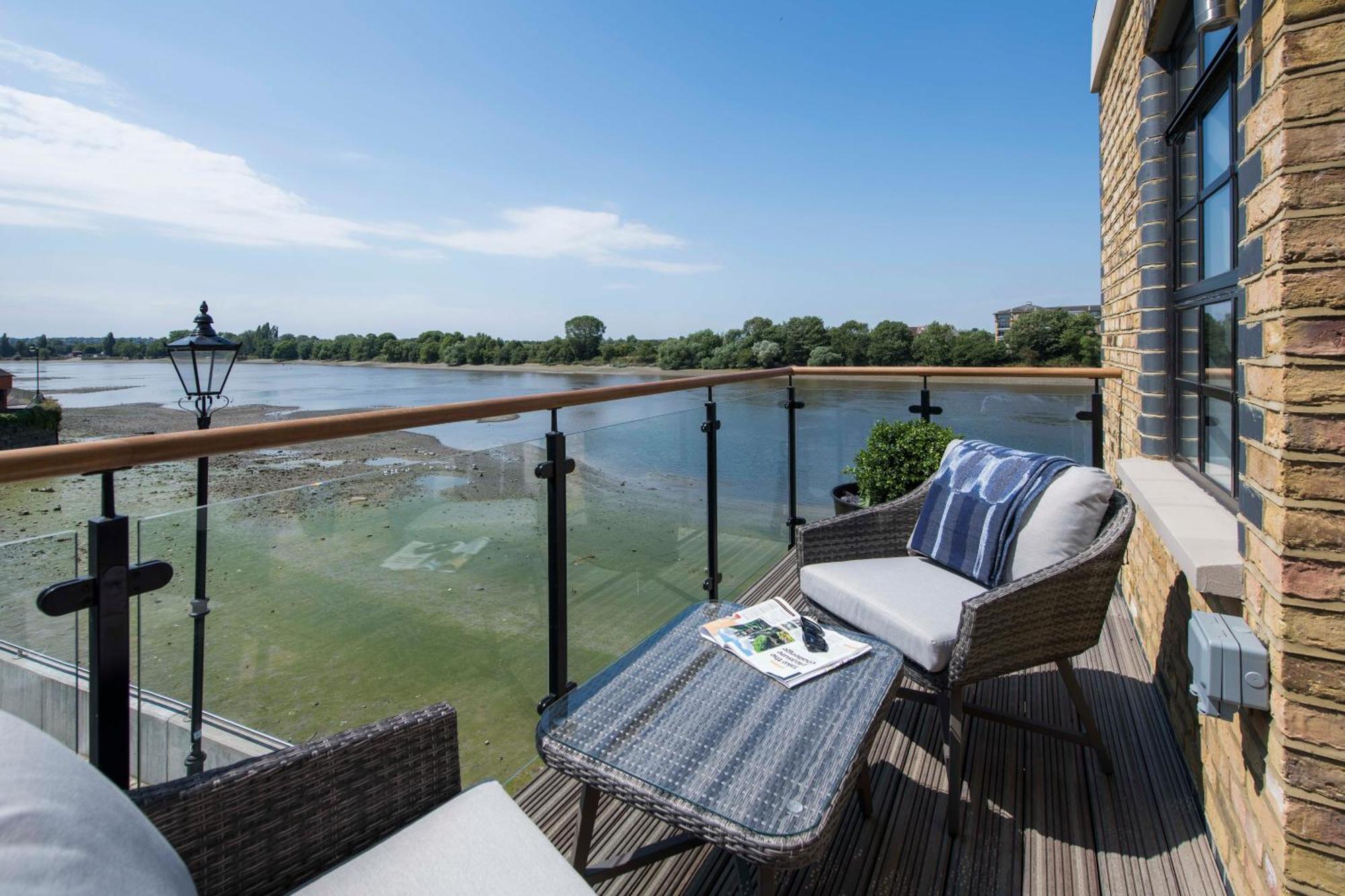 לונדון Palace Wharf Apartments מראה חיצוני תמונה